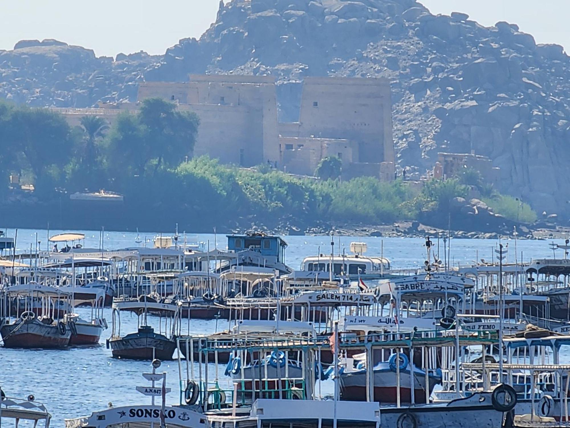 Endo Mando Hotell Aswan Eksteriør bilde